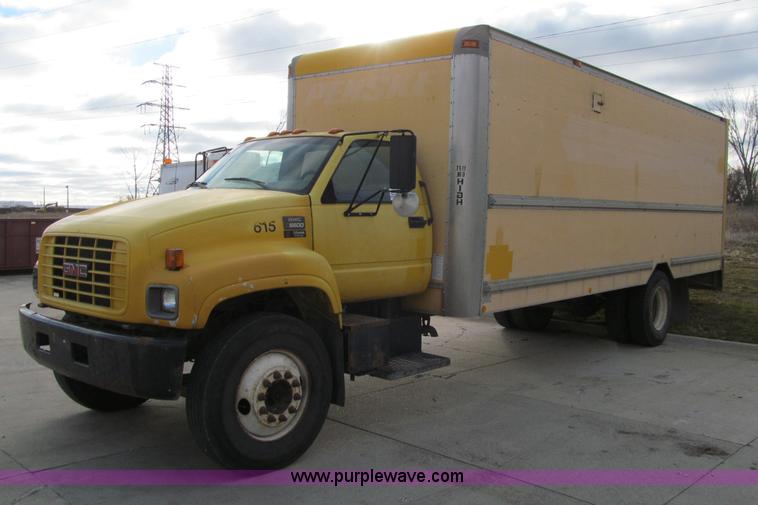image for item D7013 1999 GMC C6500 van truck