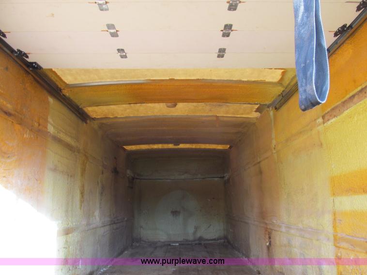 image for item D7013 1999 GMC C6500 van truck