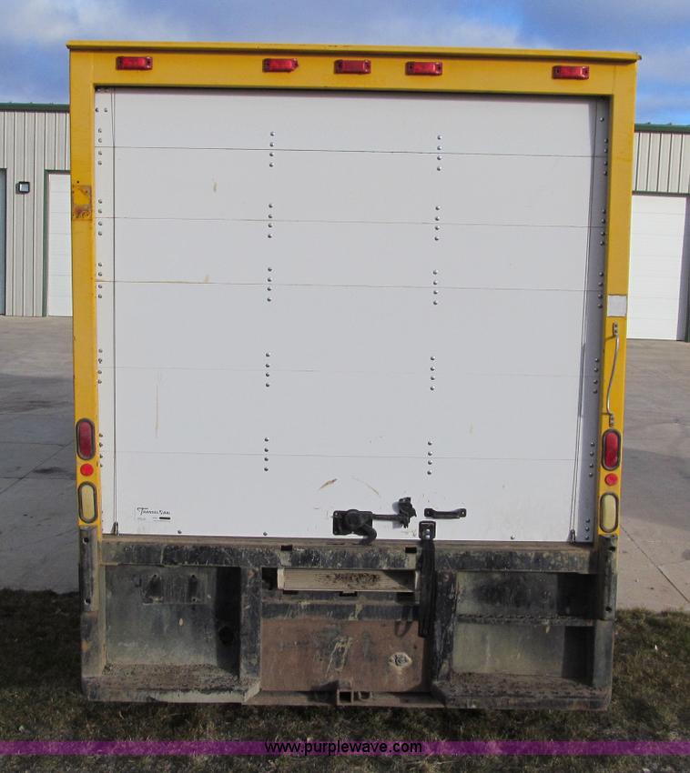 image for item D7013 1999 GMC C6500 van truck