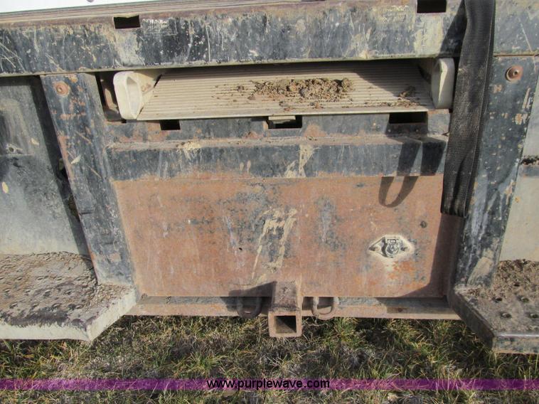 image for item D7013 1999 GMC C6500 van truck