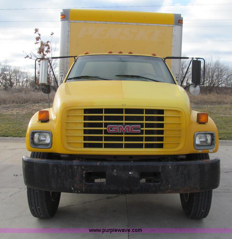 image for item D7013 1999 GMC C6500 van truck