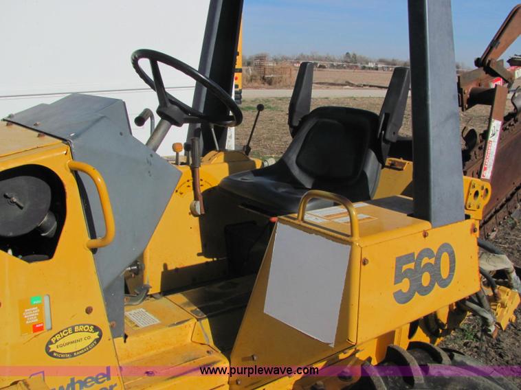 image for item E2606 1996 Case 560 trencher