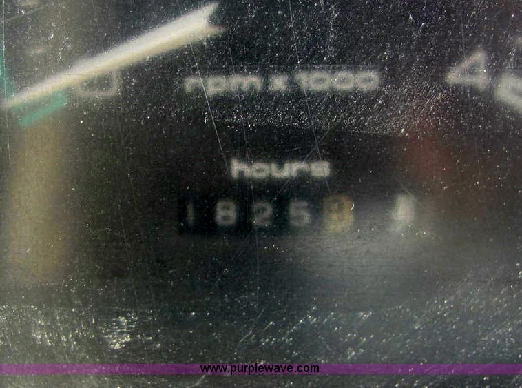 image for item E2606 1996 Case 560 trencher