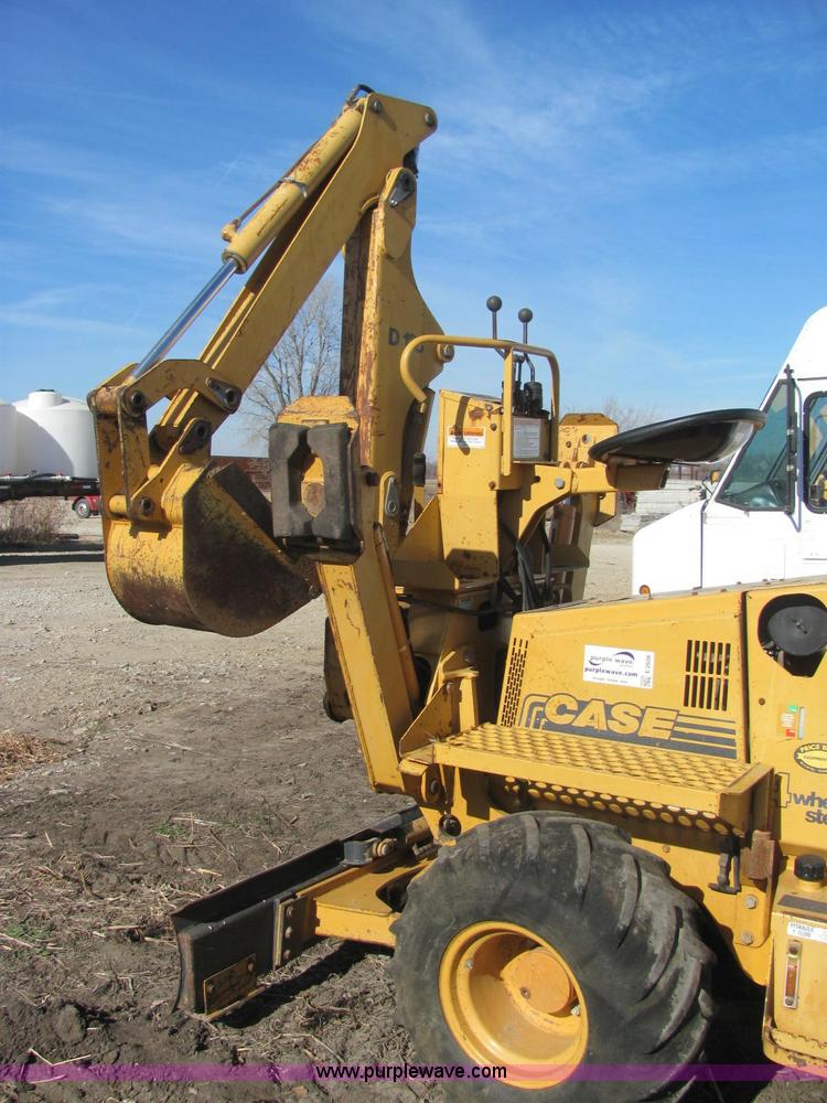 image for item E2606 1996 Case 560 trencher