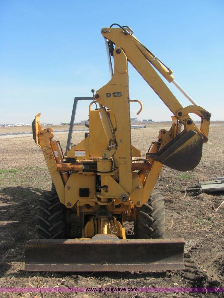 image for item E2606 1996 Case 560 trencher