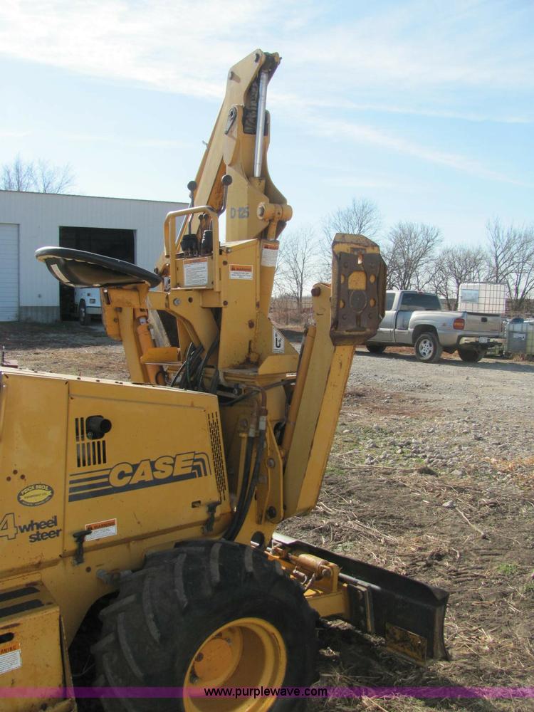 image for item E2606 1996 Case 560 trencher