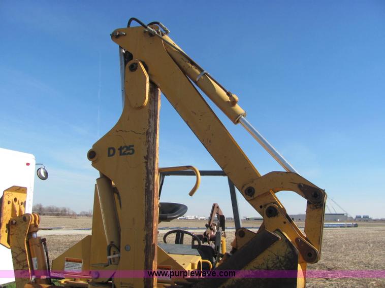 image for item E2606 1996 Case 560 trencher