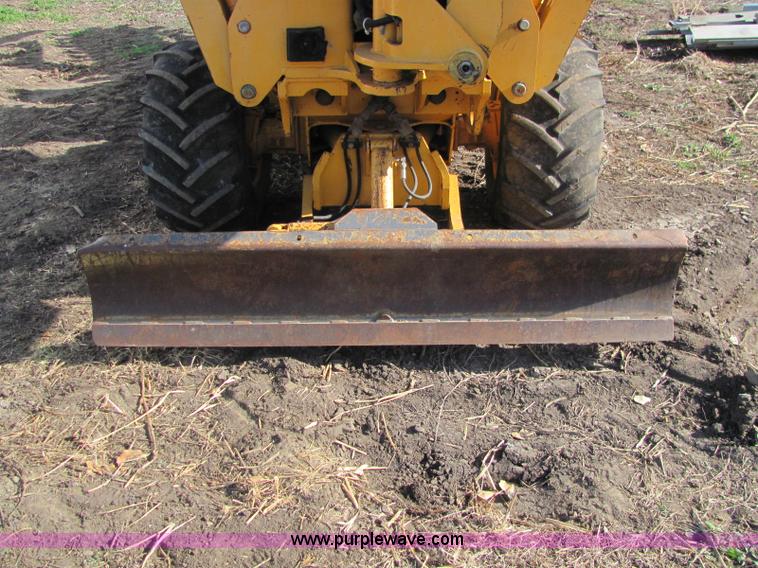 image for item E2606 1996 Case 560 trencher