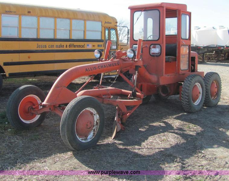 image for item E2609 1952 Allis Chalmers D motor grader