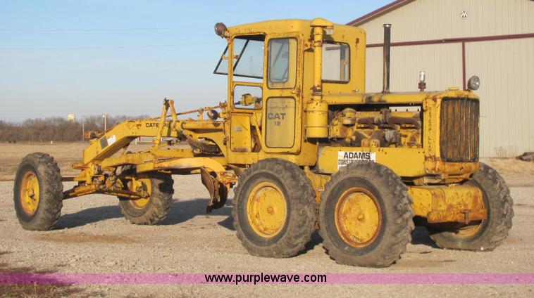 image for item E2665 Caterpillar 12 motor grader