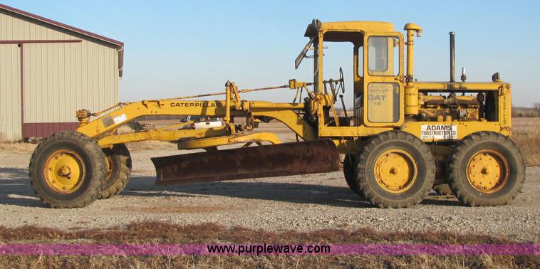 image for item E2665 Caterpillar 12 motor grader