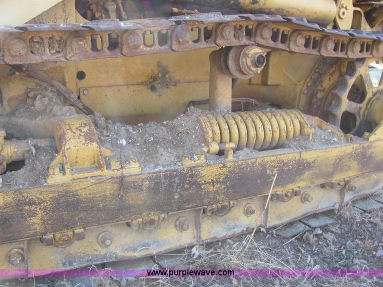 image for item E2672 1957 Caterpillar 955 track loader