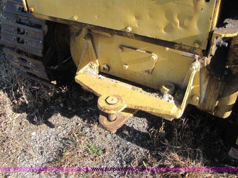 image for item E2672 1957 Caterpillar 955 track loader