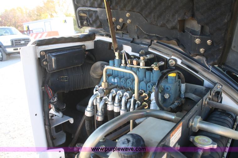 image for item F2751 2006 Bobcat 430HAG FastTrack compact excavator