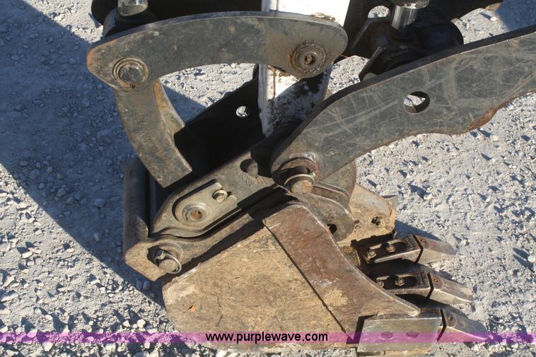 image for item F2751 2006 Bobcat 430HAG FastTrack compact excavator