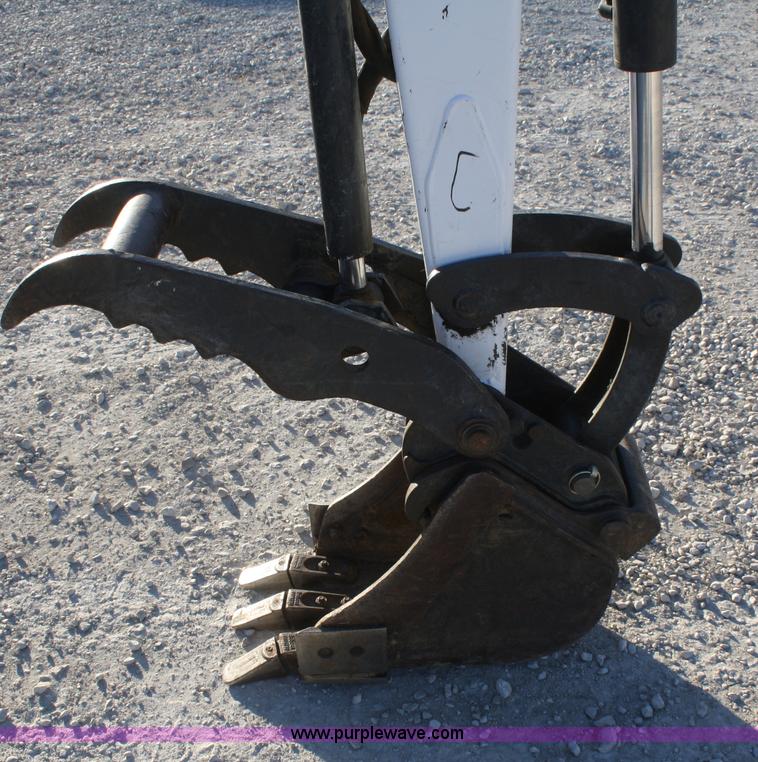 image for item F2751 2006 Bobcat 430HAG FastTrack compact excavator