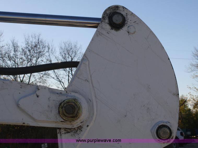 image for item F2751 2006 Bobcat 430HAG FastTrack compact excavator