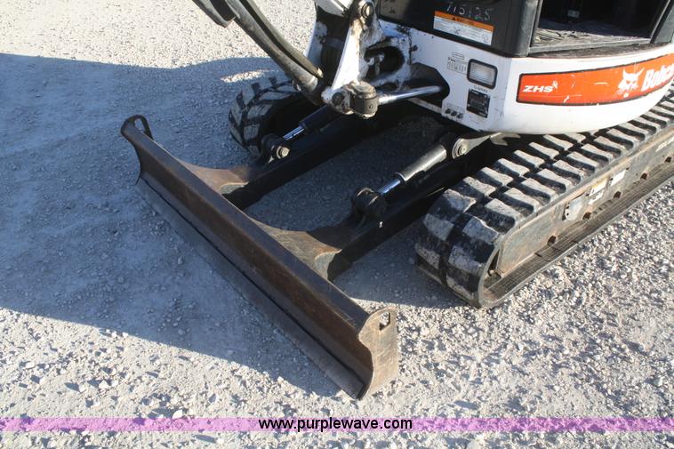 image for item F2751 2006 Bobcat 430HAG FastTrack compact excavator