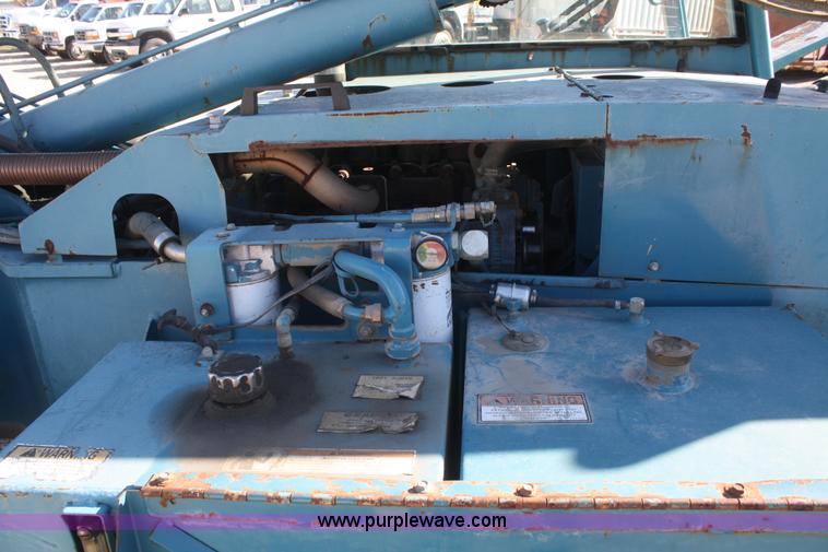 image for item F2753 1999 Gradall 534D telehandler