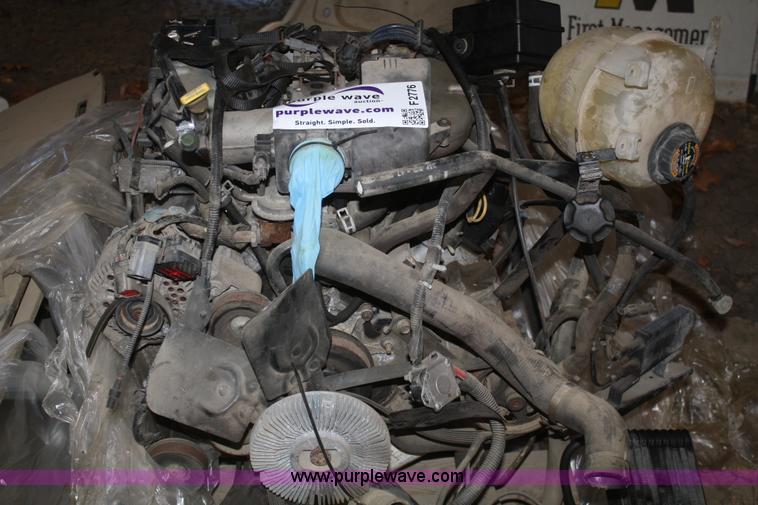 image for item F2776 Ford 4.9L V6 gas engine
