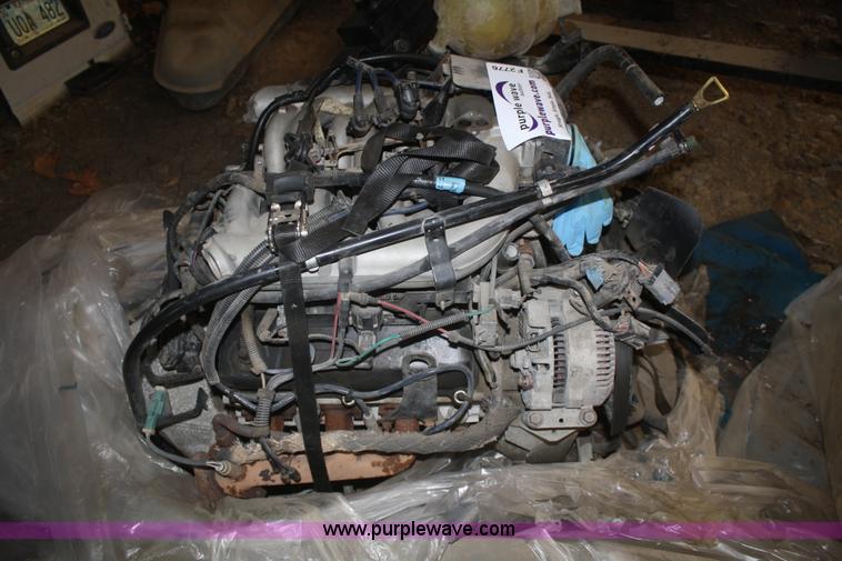 image for item F2776 Ford 4.9L V6 gas engine