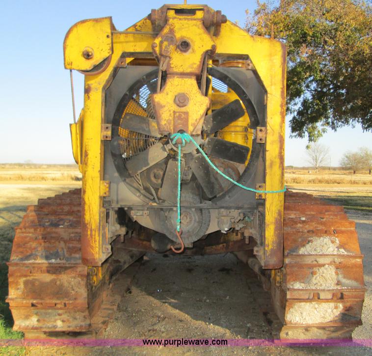 image for item F3069 1962 Caterpillar D8H dozer