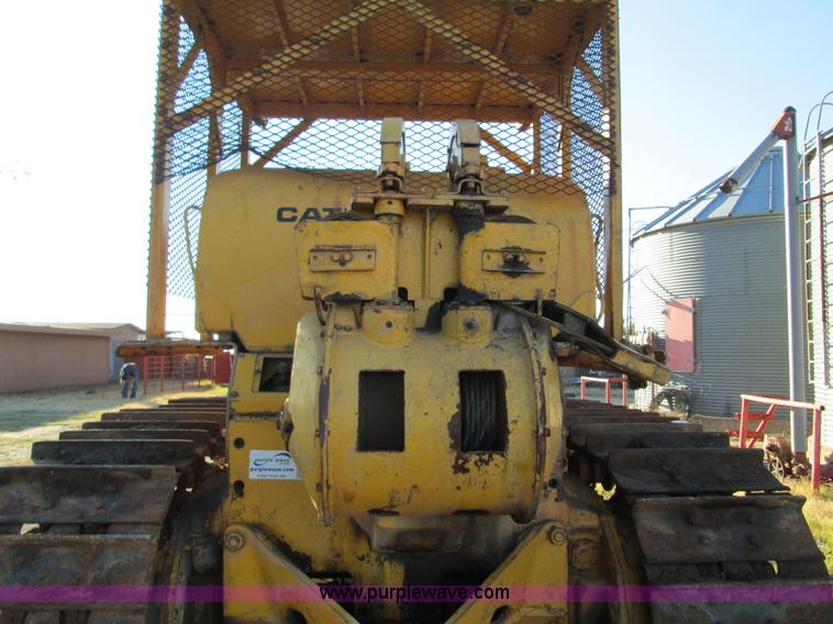 image for item F3069 1962 Caterpillar D8H dozer