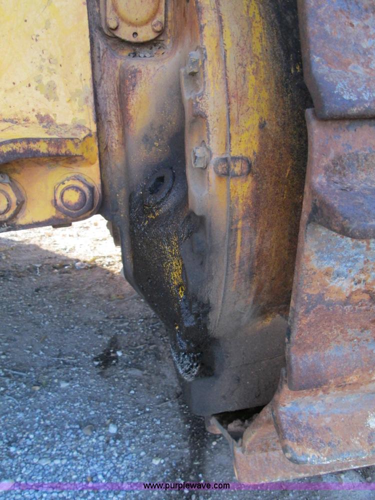 image for item F3069 1962 Caterpillar D8H dozer