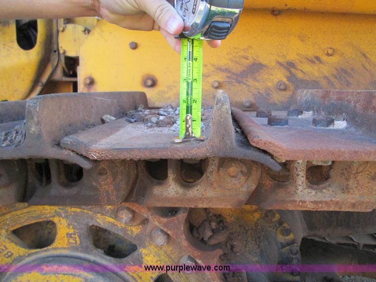 image for item F3069 1962 Caterpillar D8H dozer