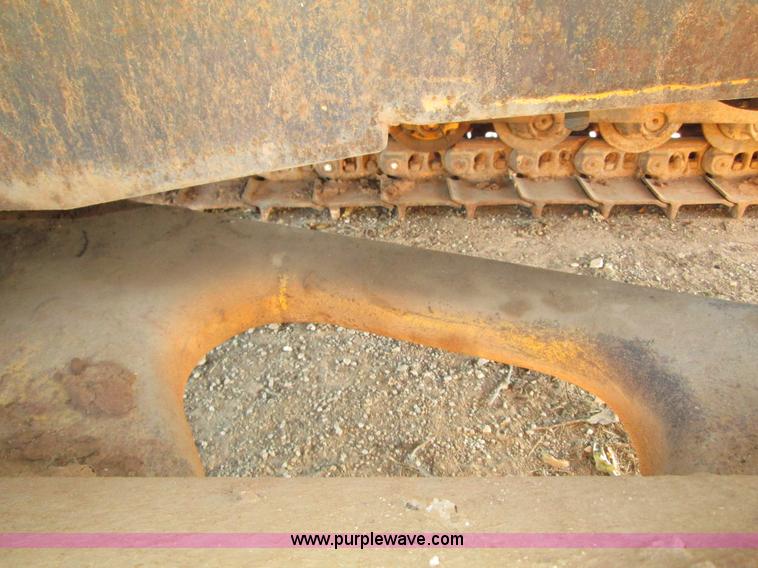 image for item F3069 1962 Caterpillar D8H dozer