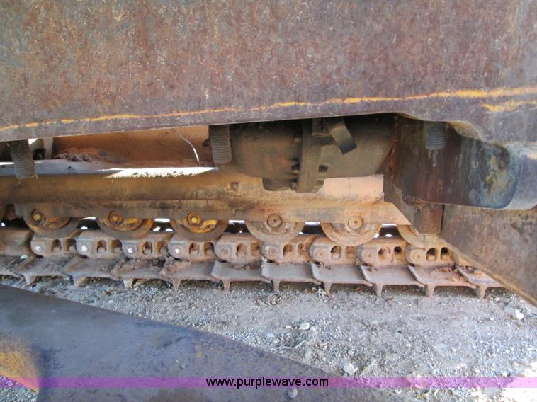 image for item F3069 1962 Caterpillar D8H dozer