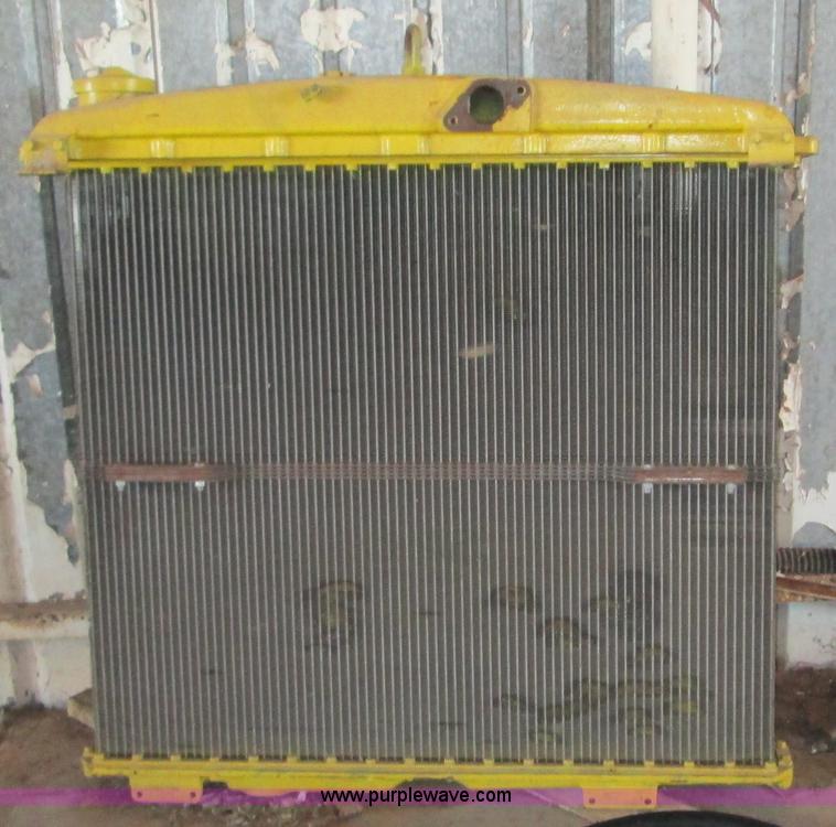 image for item F3069 1962 Caterpillar D8H dozer