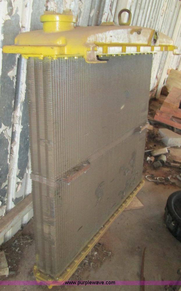 image for item F3069 1962 Caterpillar D8H dozer