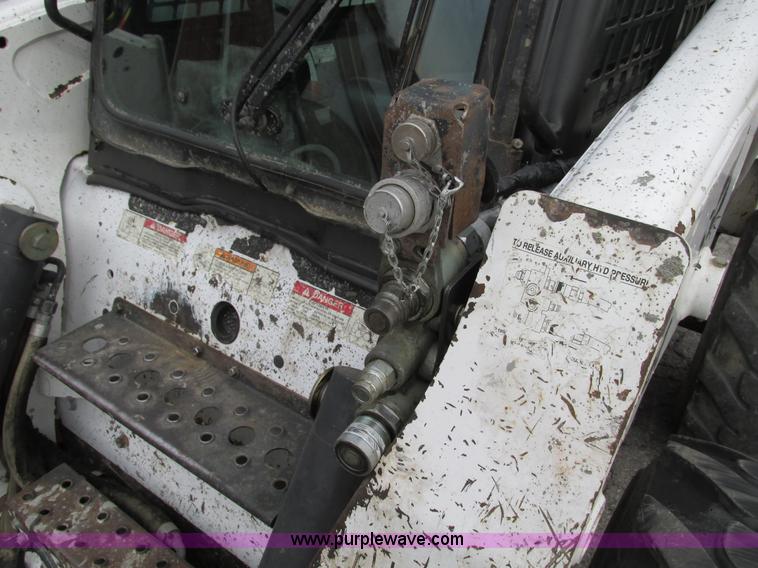 image for item F4040 2003 Bobcat S220 Turbo High Flow skid steer