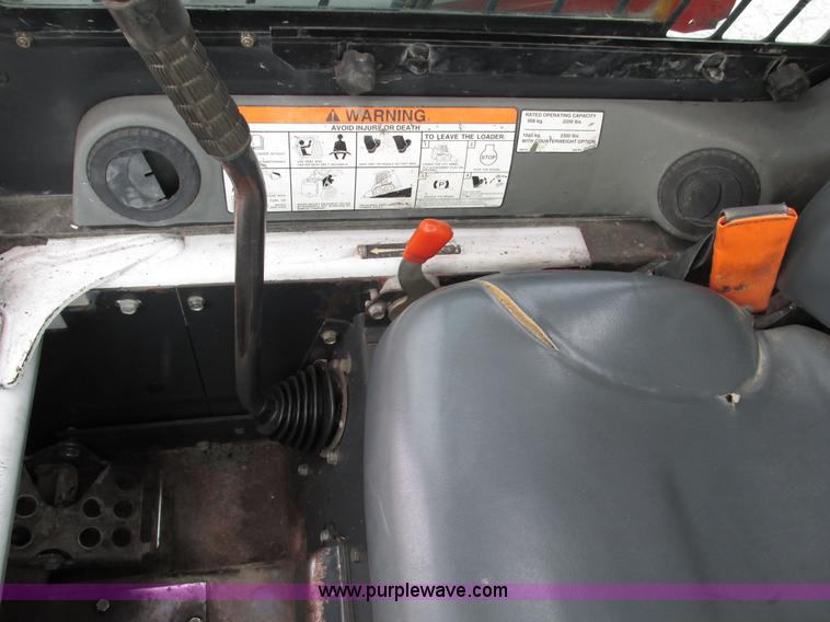 image for item F4040 2003 Bobcat S220 Turbo High Flow skid steer