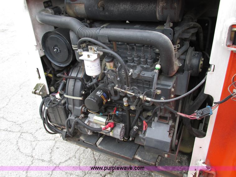 image for item F4040 2003 Bobcat S220 Turbo High Flow skid steer