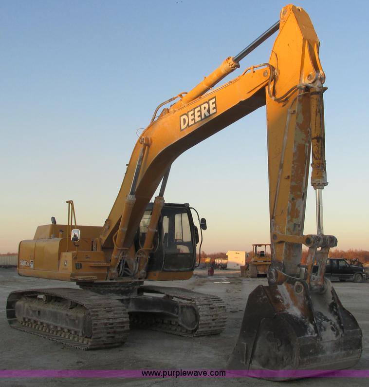 image for item F4062 2002 John Deere 330C LC excavator