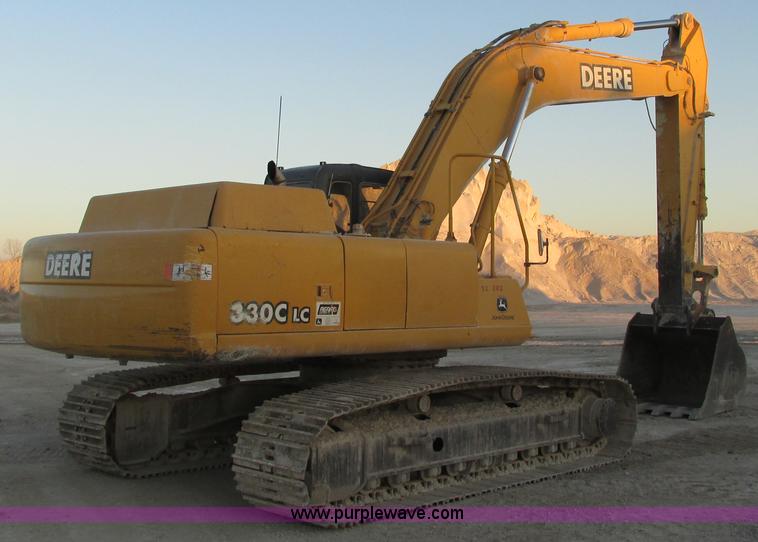 image for item F4062 2002 John Deere 330C LC excavator
