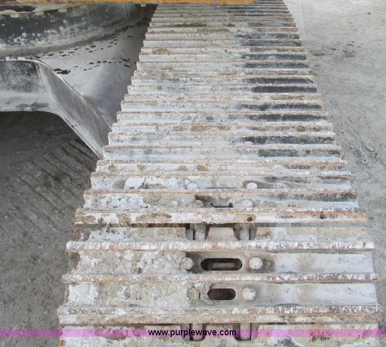 image for item F4062 2002 John Deere 330C LC excavator