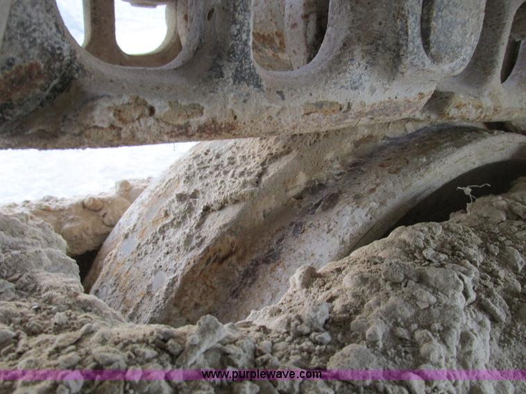 image for item F4062 2002 John Deere 330C LC excavator