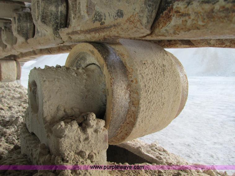 image for item F4062 2002 John Deere 330C LC excavator