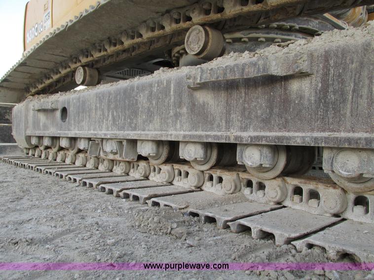 image for item F4062 2002 John Deere 330C LC excavator