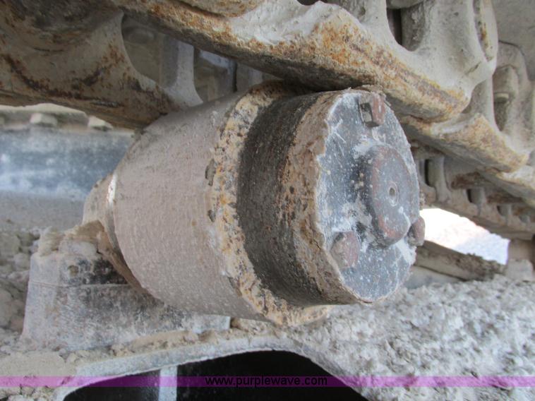 image for item F4062 2002 John Deere 330C LC excavator