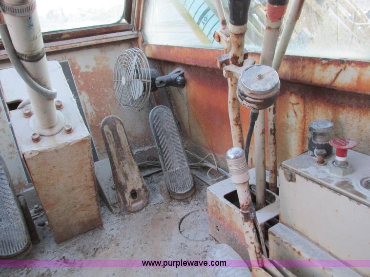 image for item F4063 Drott 1800 crane