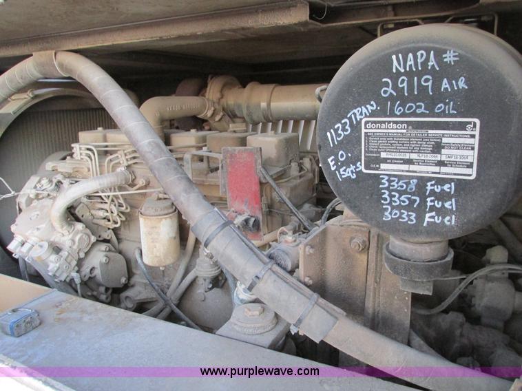 image for item F4063 Drott 1800 crane