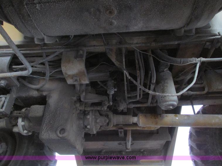 image for item F4063 Drott 1800 crane