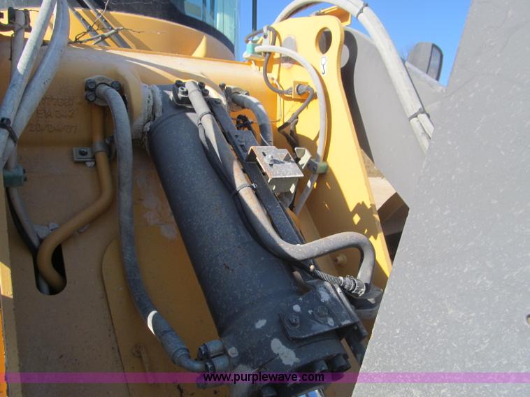 image for item F4661 2007 Volvo L60F wheel loader