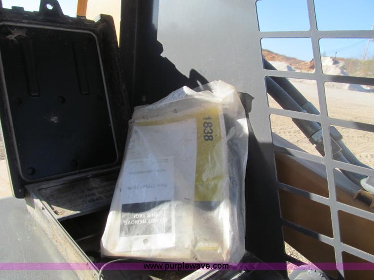 image for item F4662 1996 Case 1838 skid steer