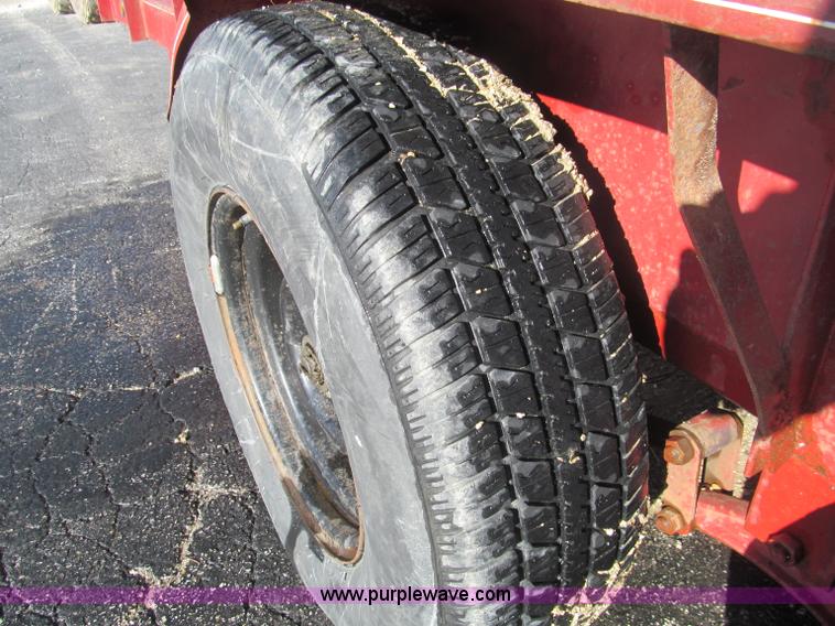 image for item F4670 2006 Stillwater 16' flatbed trailer