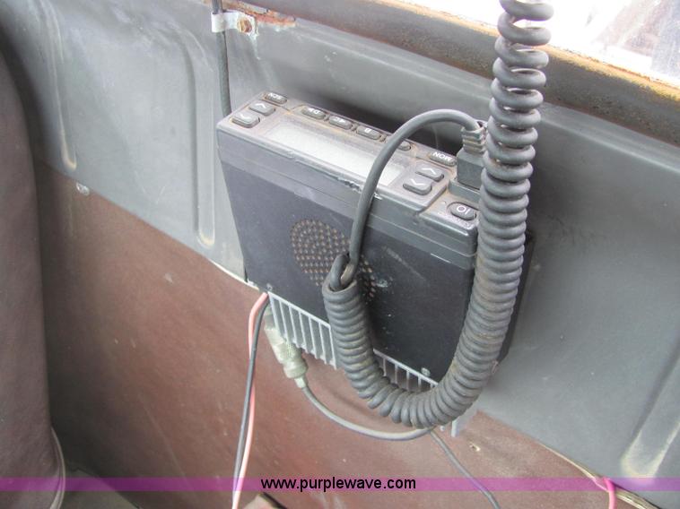 image for item C2940 1986 International 1954 fertilizer tender truck